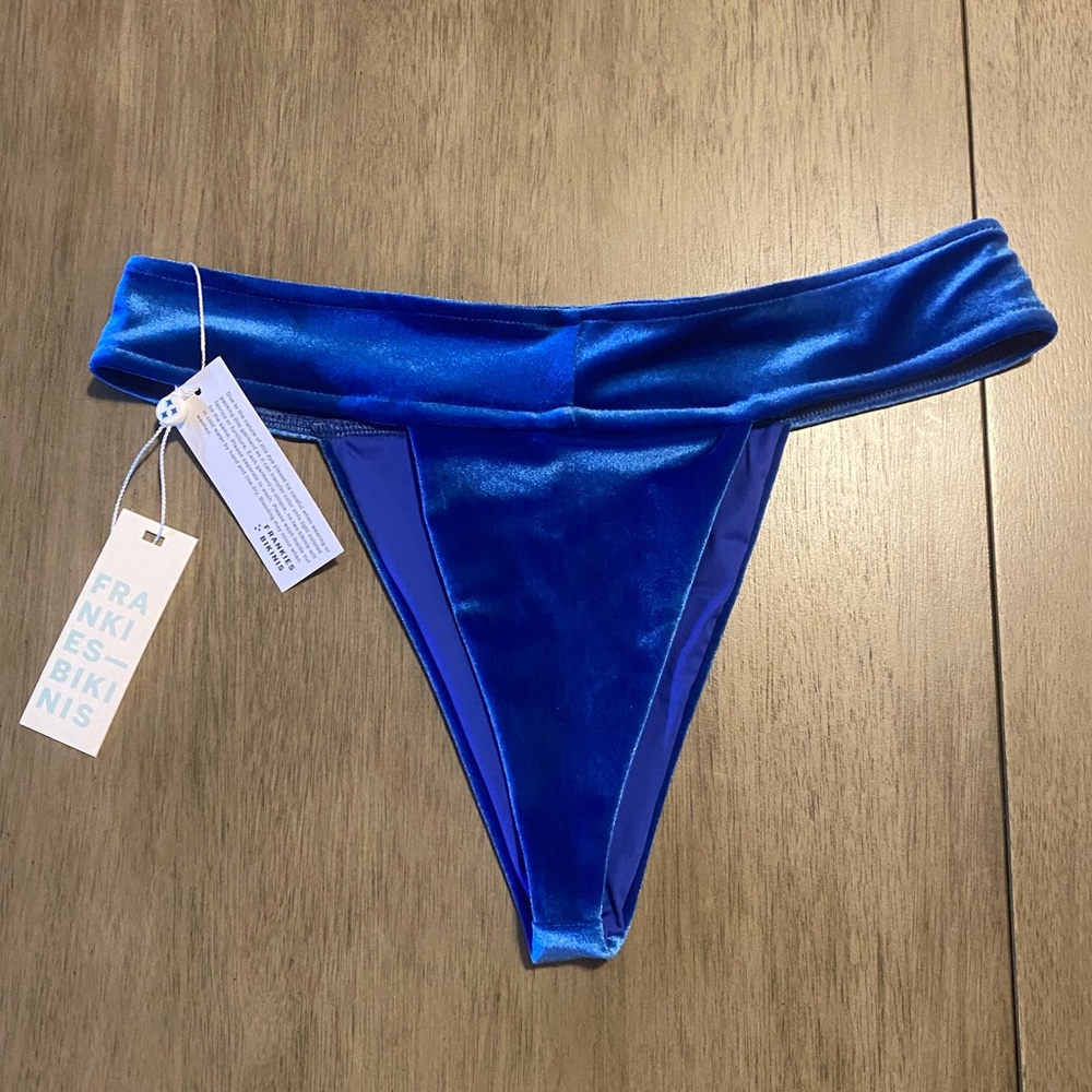 frankie’s bikini bottoms